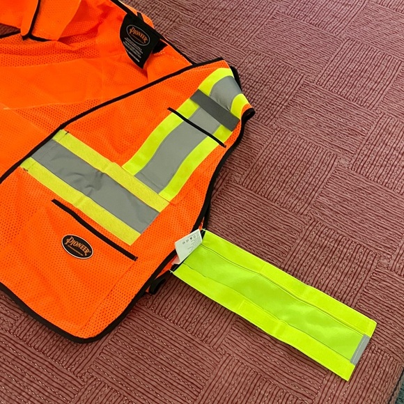 PIONEER Orange Safety Vest with Reflective Stripes - Picture 16 of 16
